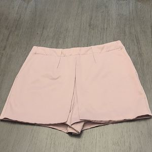 BNWT Size 6 Dynamite Light Pink Skort